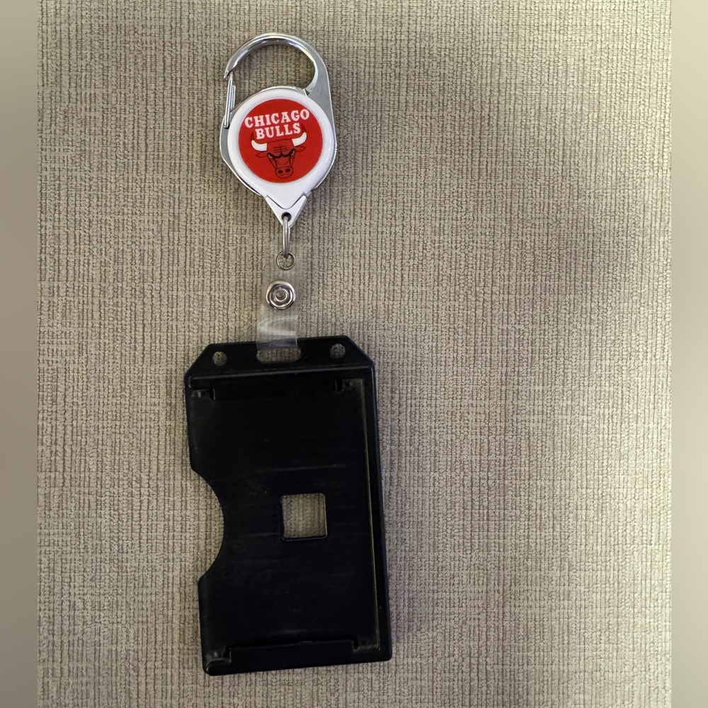 Chicago Bulls Retractable Badge Holder